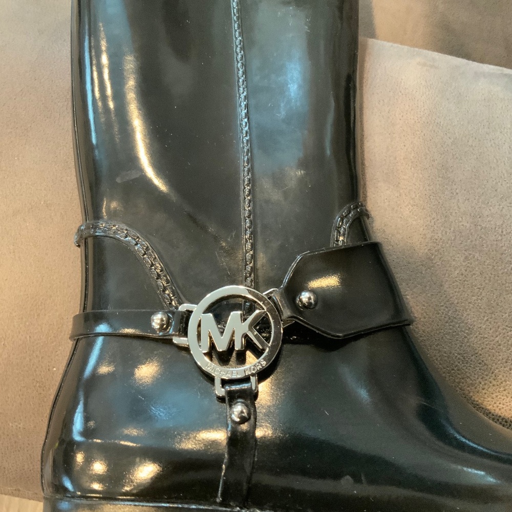 Michael Kors Tall Rainboots / Black / Sz 7 - Picture 2 of 6